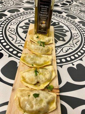 Mushroom mozzarella miniatures with the truffle oil