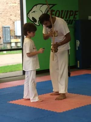 Learning to play the berimbau from Jaguar