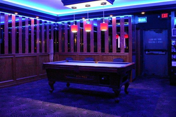 Enjoy a game of pool at Fabulous TNTs