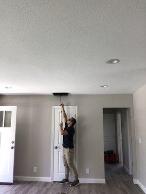 Some houses has a very low ceilings. ! But it's good for me :) ------------------------------#ducttest #herstest