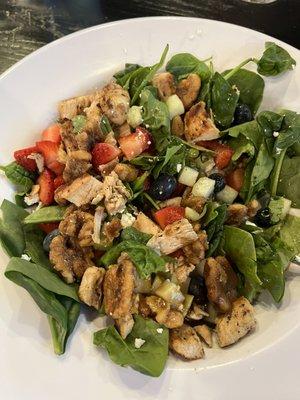 Spinach strawberries salad with grilled chicken.