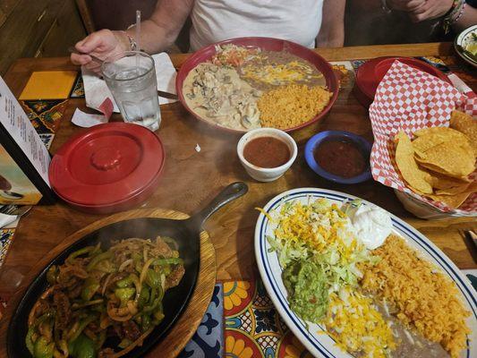 Steak Fajitas and Pollo con Crema