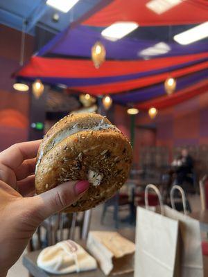 Spicy fennel bagel