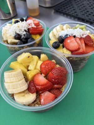 Delicious acai bowls!