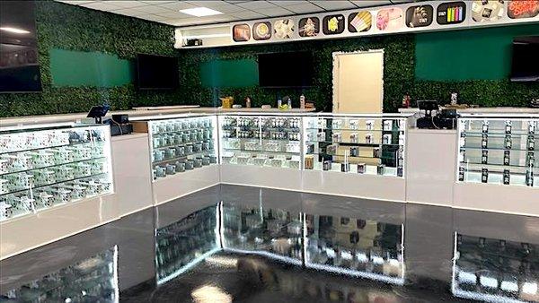 STIIIZY ARTESIA CANNABIS DISPENSARY