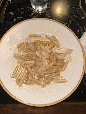 Chicken Penne Alfredo with Chicken