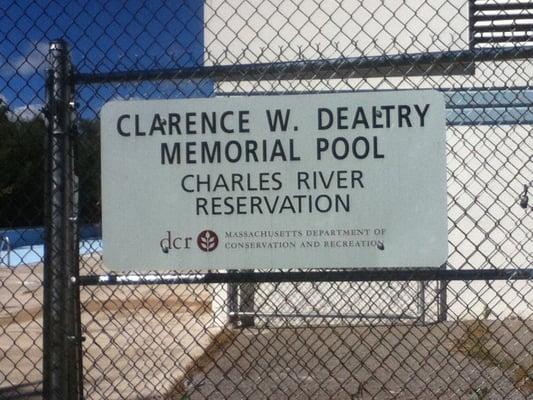 Dealtry Memorial Pool