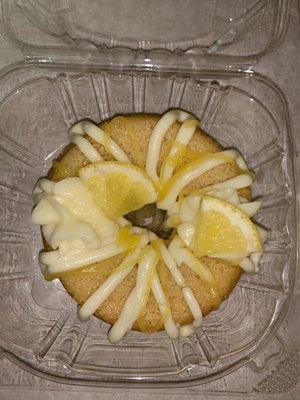 Lemon pound cake