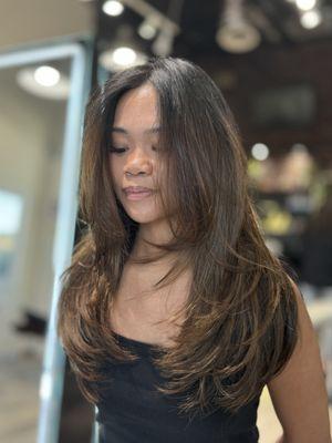 Long layers with long curtain bangs by Sharon, ins: hairbysharonlin