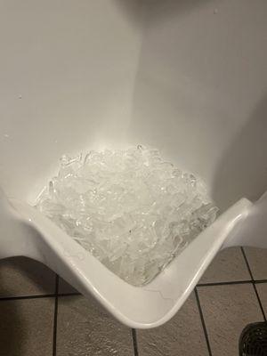 Old School! Ice in the urinal. Love It