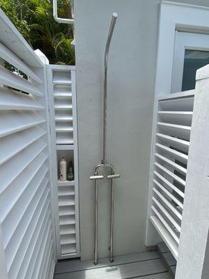 Calazzo Outdoor Shower