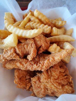 Chicken fingers and fries