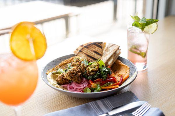 Falafel bowl