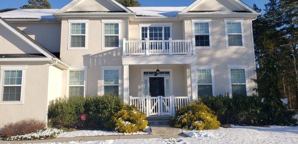 Bottom railing and gate is what Progressive installed.