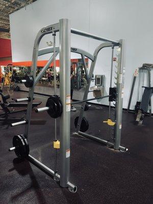 Smith Machine Gold's Gym Dundalk