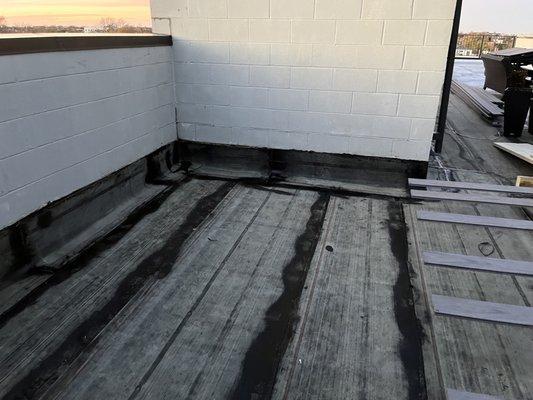 Partial roof tear off/deck removal #flatroofing