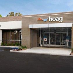 The Hoag Urgent Care entrance is the door on the left (red arrow). The main doors are the entrance to Hoag Medical Group Pediatrics office.