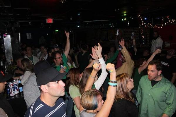 Crowd - St Patty's Day 2011