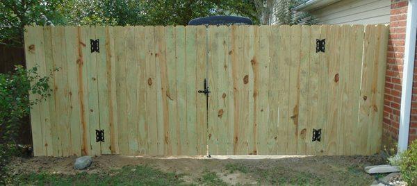 Dunkin Fence & Deck