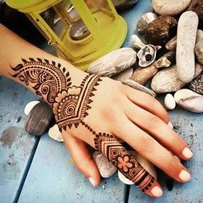 Henna design