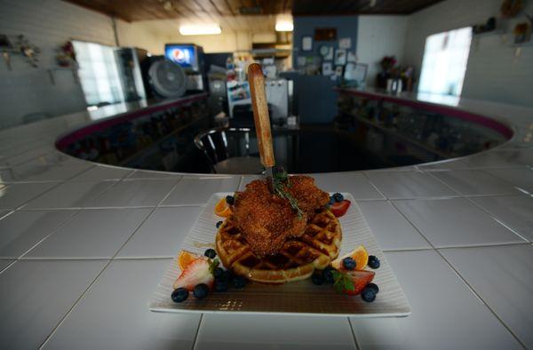 MoJo's chicken and waffle, fresh fruit and berries. Yum :-)!!!