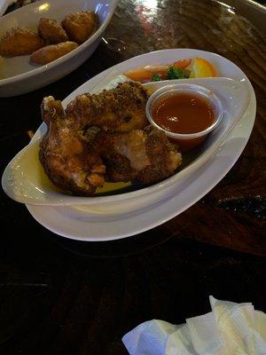 3 wings during happy hour from 4-6pm for $5.25