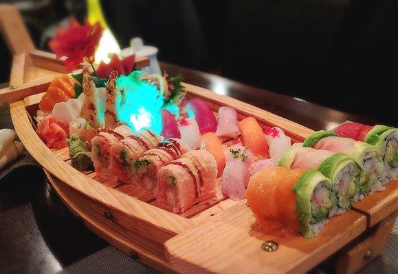 Sushi ship for two