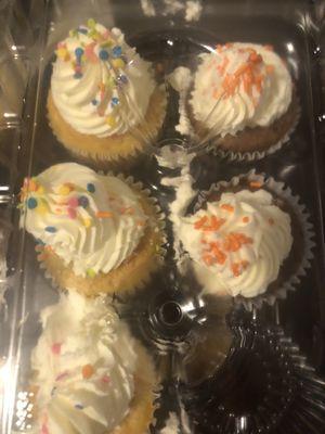 vanilla and carrot cake cupcakes