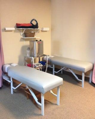 Physiotherapy Bay: We offer muscle stimulation, ultrasound, and other therapies to aid in healing.