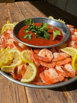 Poached Prawns with Cocktail Sauce