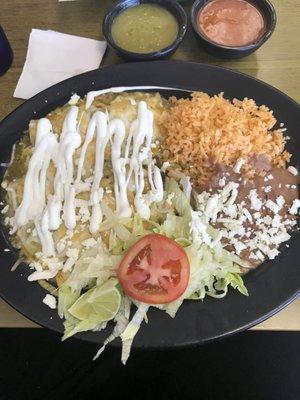 Green salsa enchiladas