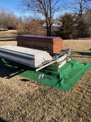 Loved the simplicity of the casket. It was all set up since we weren't doing a service or needing pallbearers.