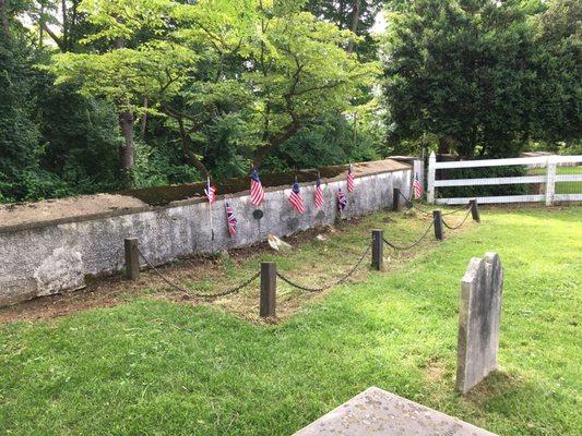 Gravestones of solders who died in the Paoli Massacre