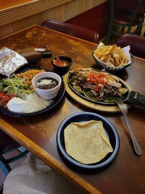 Combo fajitas chicken and steak