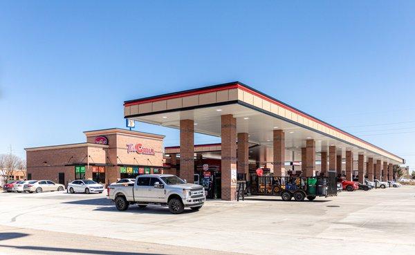 OnCue is a convenience store chain offering a selection of beverages, fresh food, fuel and clean restrooms.