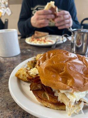 Middies boot with side of home fries  Middies boot with side of hash browns and toast