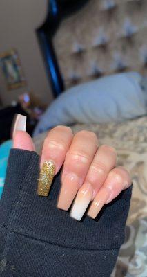 nails