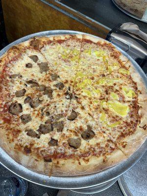 Cheese Pizza - half sausage, half banana peppers