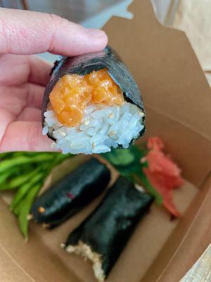 yellowtail handroll