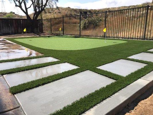 Custom backyard putting green