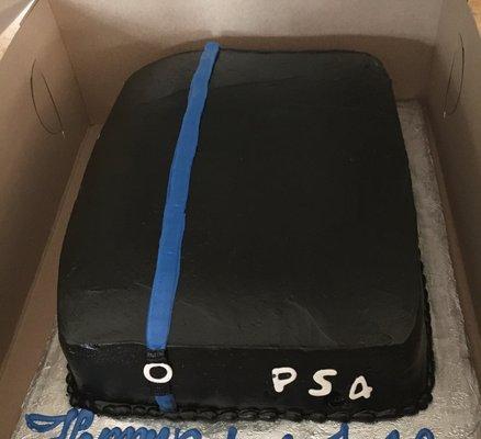 PS4 cake looks different from the picture I send them