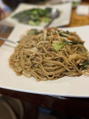 Hand-pulled Noodle with Pork Soy Sauce