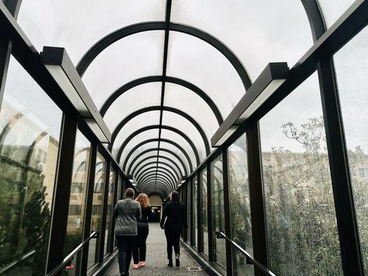 Skybridge to conference rooms