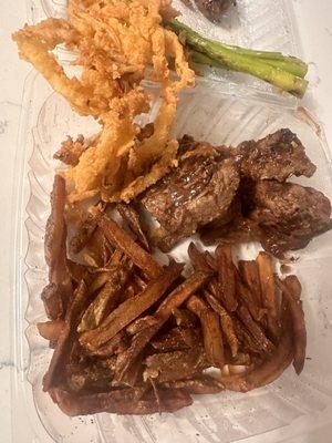 8oz Grilled Bbq Steak Tips with burnt fries