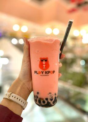 Strawberry yogurt smoothie with boba