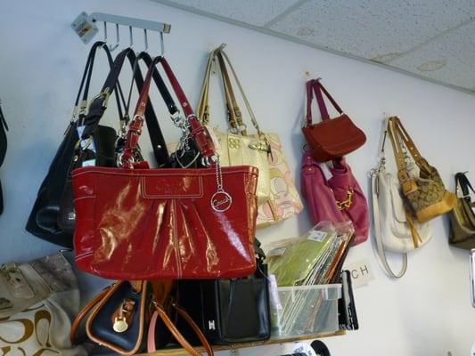 COACH purses -  Great Variety & Savings