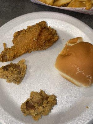 Chicken, fried gizzards and roll