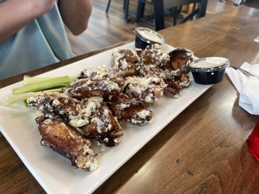 Garlic parm wings