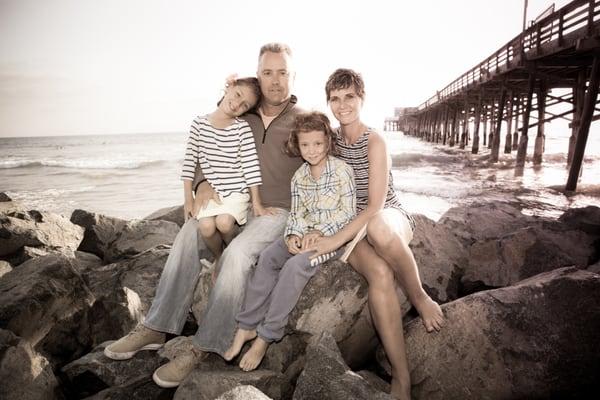 Family Photo Newport Beach Pier