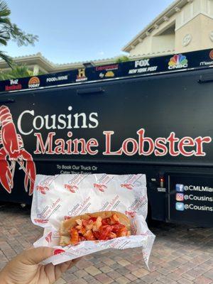 Connecticut lobster roll